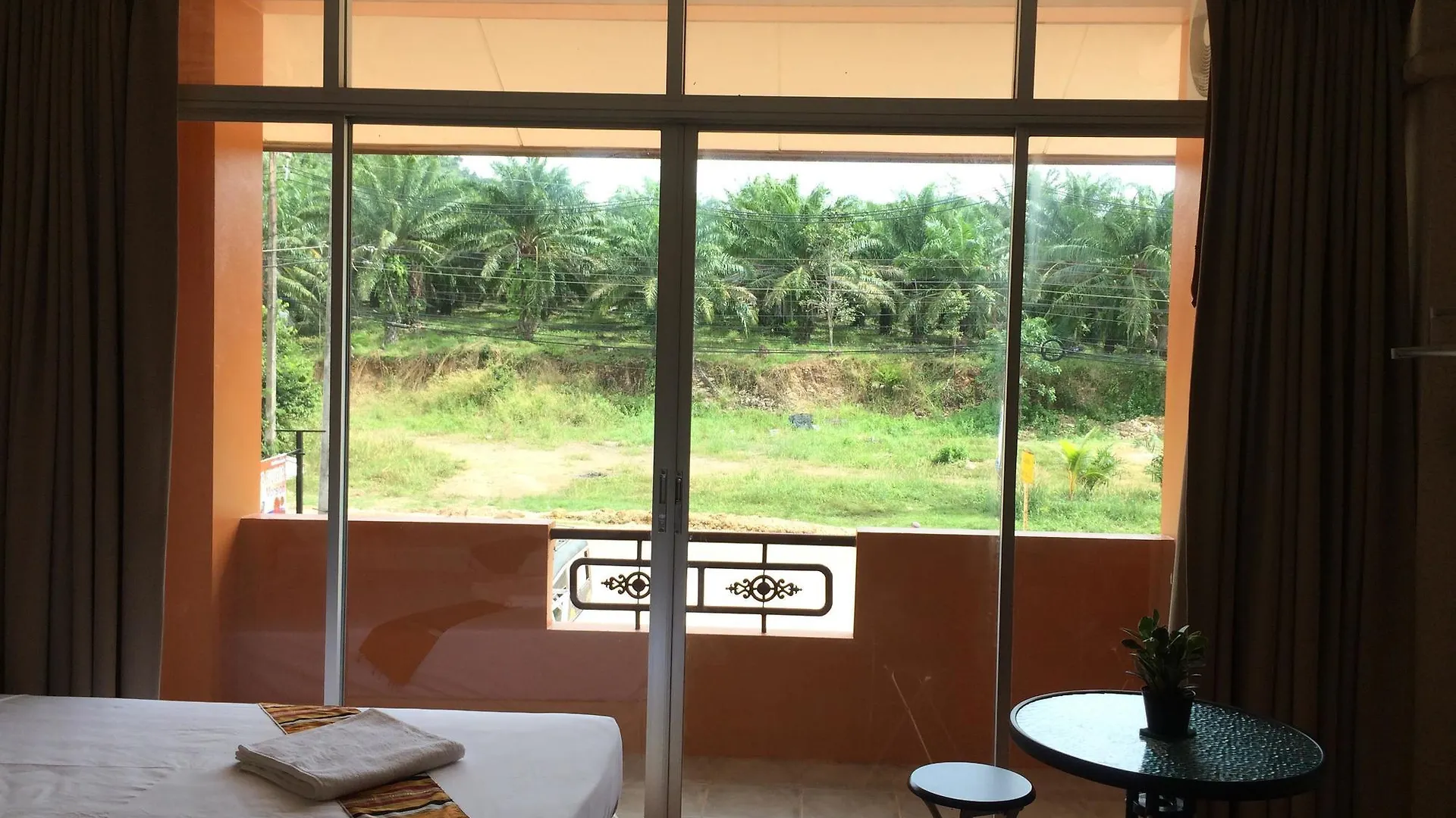 Lanta Riviera Mansion Aparthotel Koh Lanta